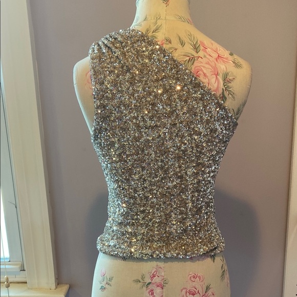 Zara Glittering Silver One-Shoulder Tank Top - Picture 6 of 12